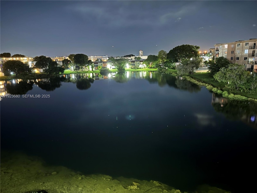 506 NW 87th Ave unit 406, Miami, FL 33172 - photo 1