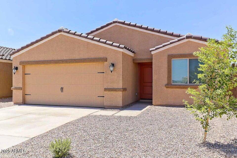 Reyna house front pic