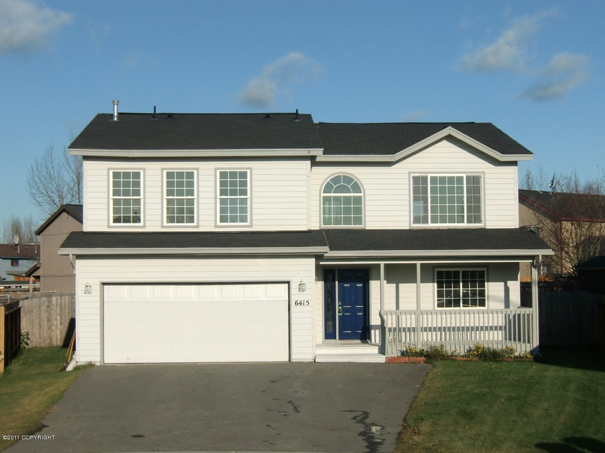Sunny Exterior w Blue Door!