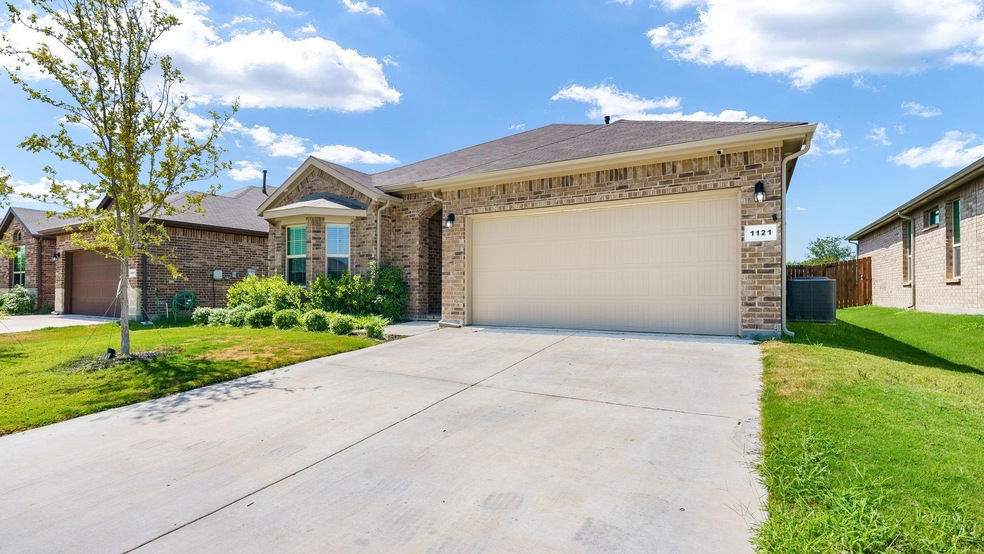 1121 Presidio Ln, Hudson Oaks, TX 76087 - photo 1