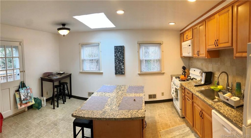 16 Concord St unit A, Greenwich, CT 06831 - photo 1