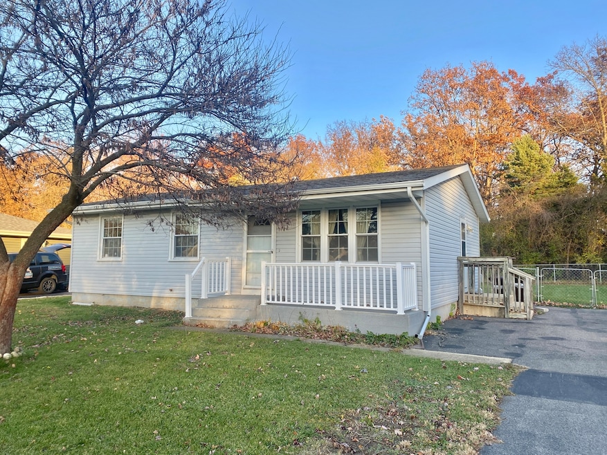 1944 Julie St, Woodstock, IL 60098 - photo 1