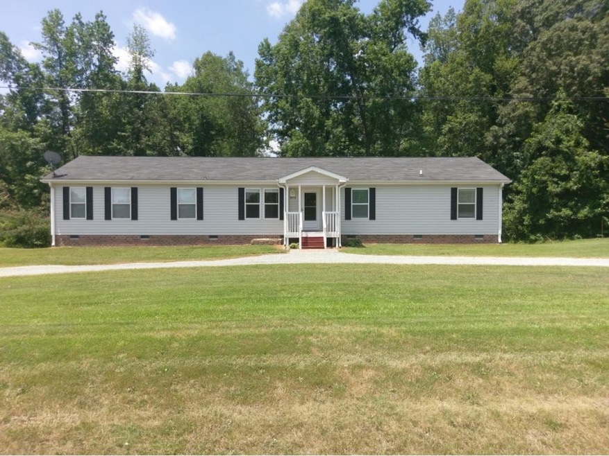 6014 Hickory Creek Rd, Greensboro, NC 27407 - photo 1