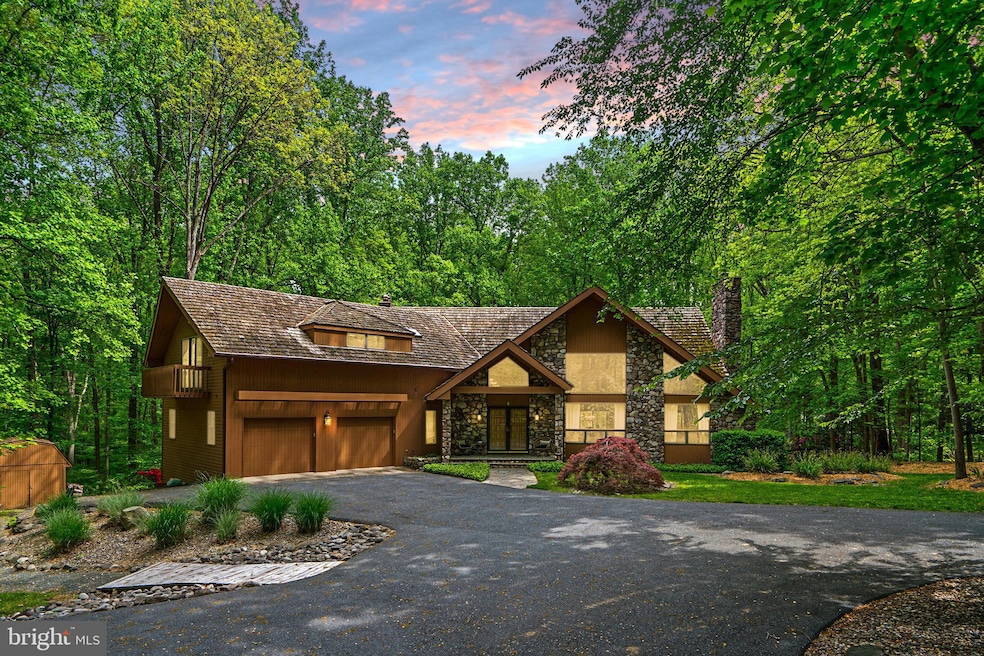 For Sale $1,499,900 • Co-Listing Agent