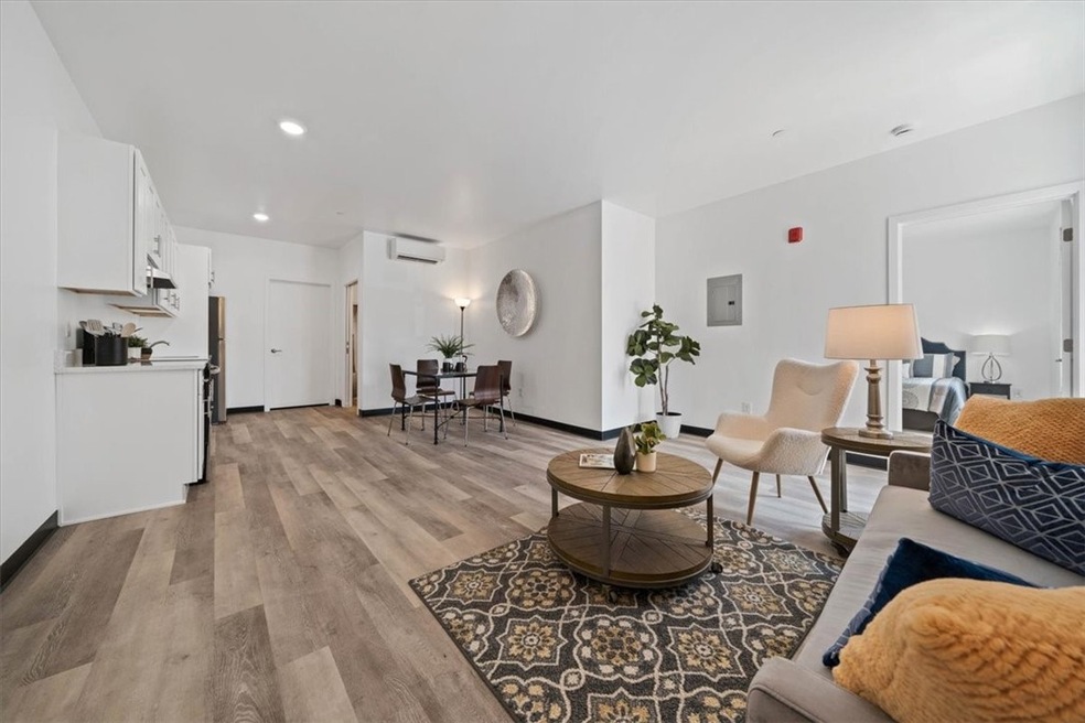 415 Olo St unit 1, Woonsocket, RI 02895 - photo 1