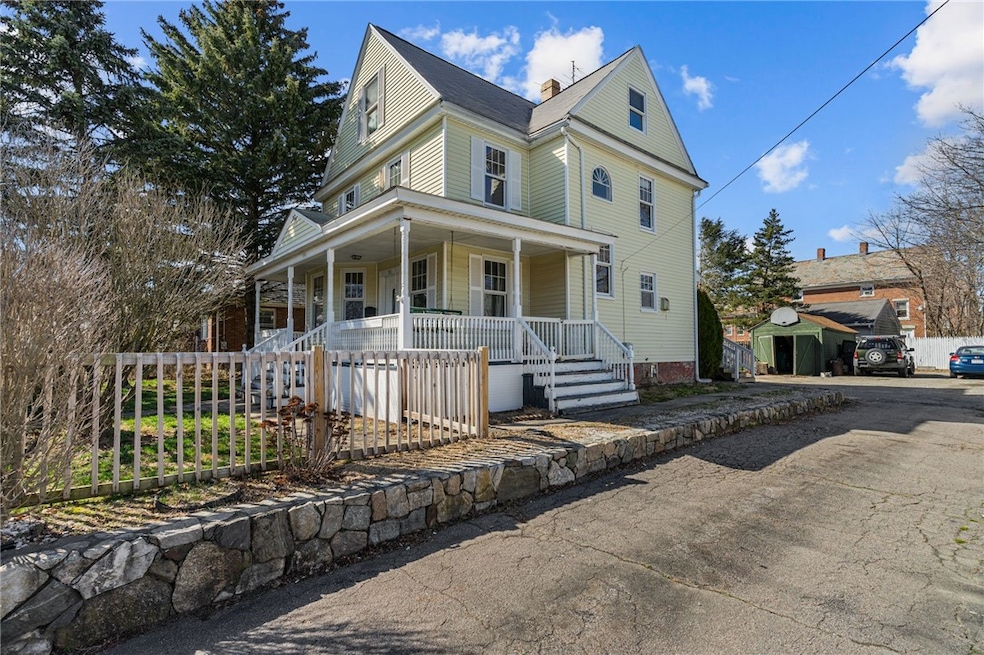 531 Winter St, Woonsocket, RI 02895 - photo 1