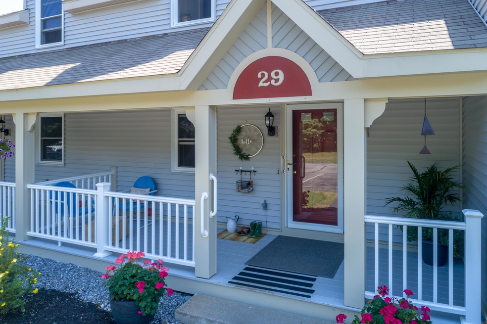 29 Redwood Ln, Brunswick, ME 04011 - photo 1