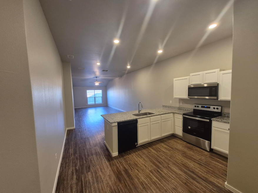 For Rent $1,350/month