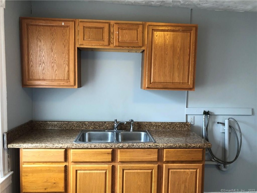 62 Lawlor St unit 2, New Britain, CT 06051 - photo 1