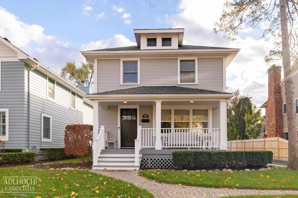 707 Wallace St, Birmingham, MI 48009 - photo 1