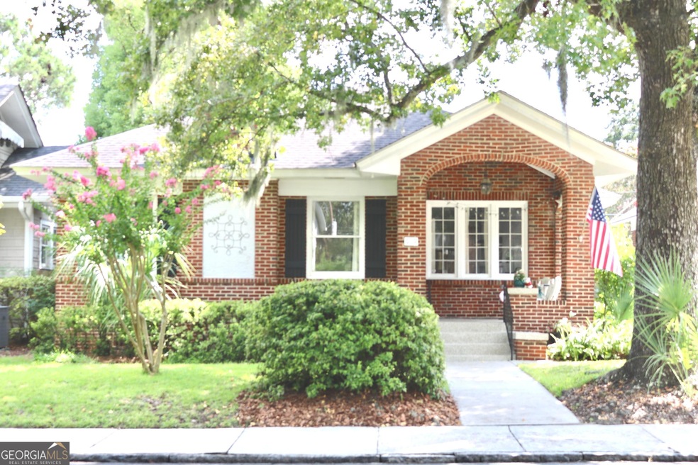 609 E 49th St, Savannah, GA 31405 - photo 1