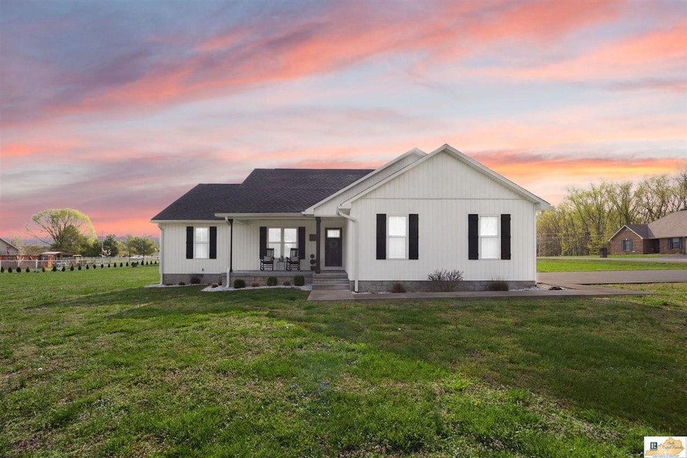 Sold $305,000