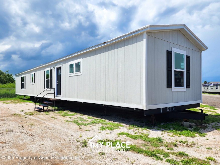 100 Silverton Ct, Battlement Mesa, CO 81635 - photo 1
