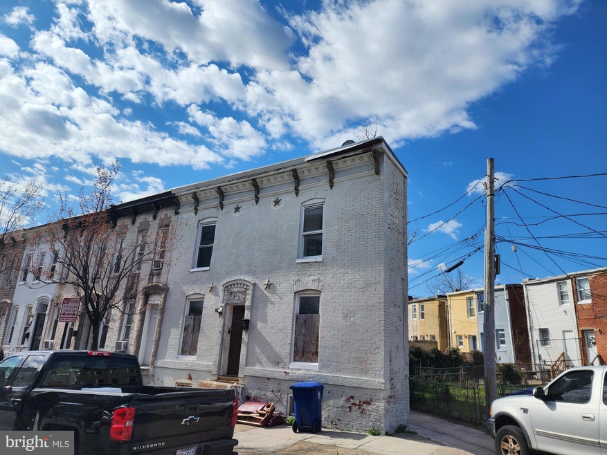 1622 N Calhoun St, Baltimore, MD 21217 - photo 1
