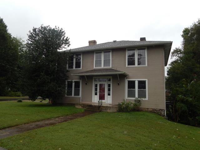 309 Park Place, Shelbyville, TN 37160 - photo 1