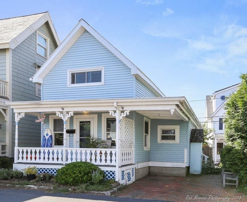 107 Bay View Ave, Salem, MA 01970 - photo 1