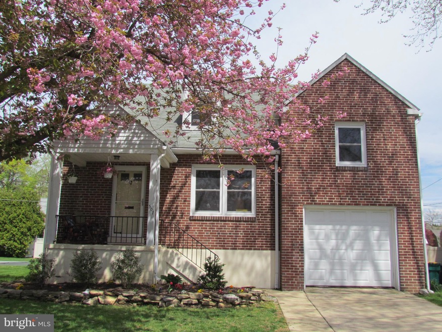 507 Jefferson Blvd, Reading, PA 19609 - photo 1