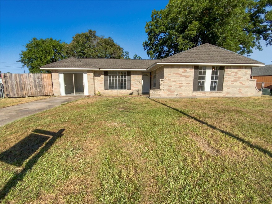 1322 Cherry Spring Dr, Houston, TX 77038 - photo 1