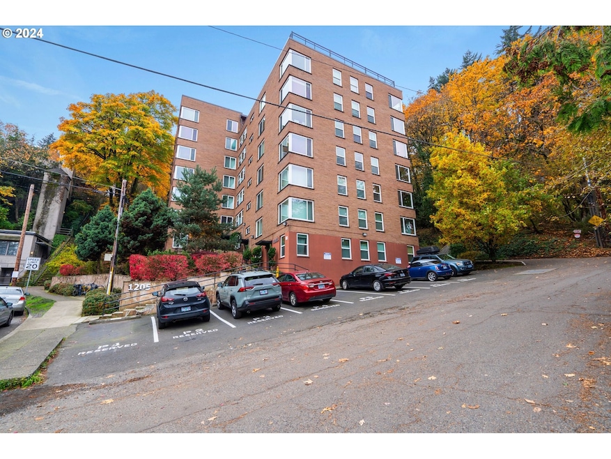 Cardinell View unit 802, Portland, OR 97201 - photo 1