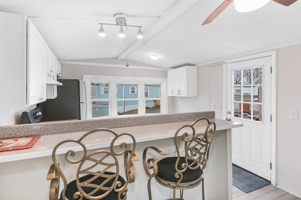 Sold $128,000 • Co-Listing Agent