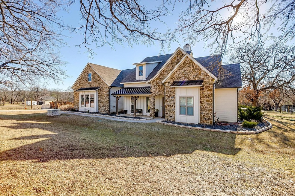 437 Sandpiper Dr, Weatherford, TX 76088 - photo 1