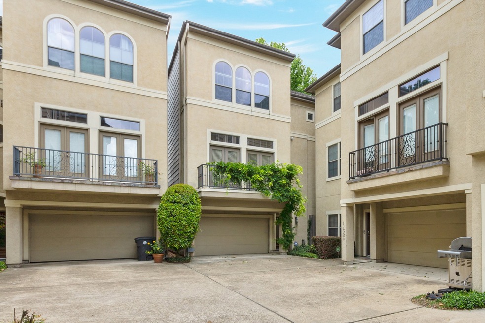 1732C Michigan St, Houston, TX 77006 - photo 1