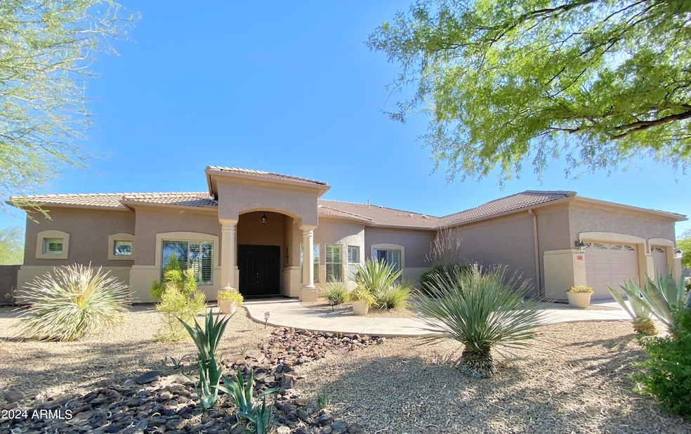 3816 E El Sendero