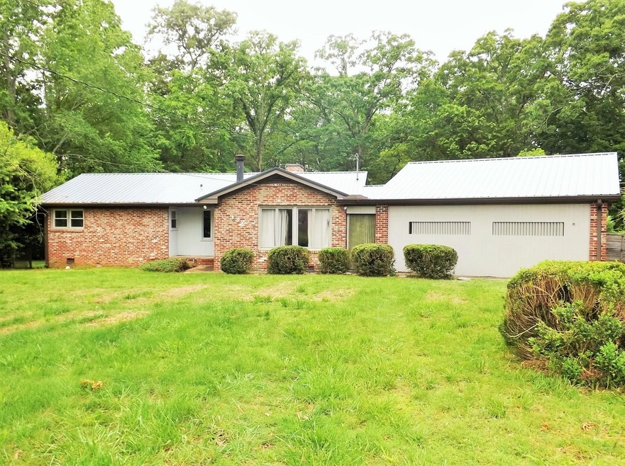 332 Stillwood Dr, Manchester, TN 37355 - photo 1