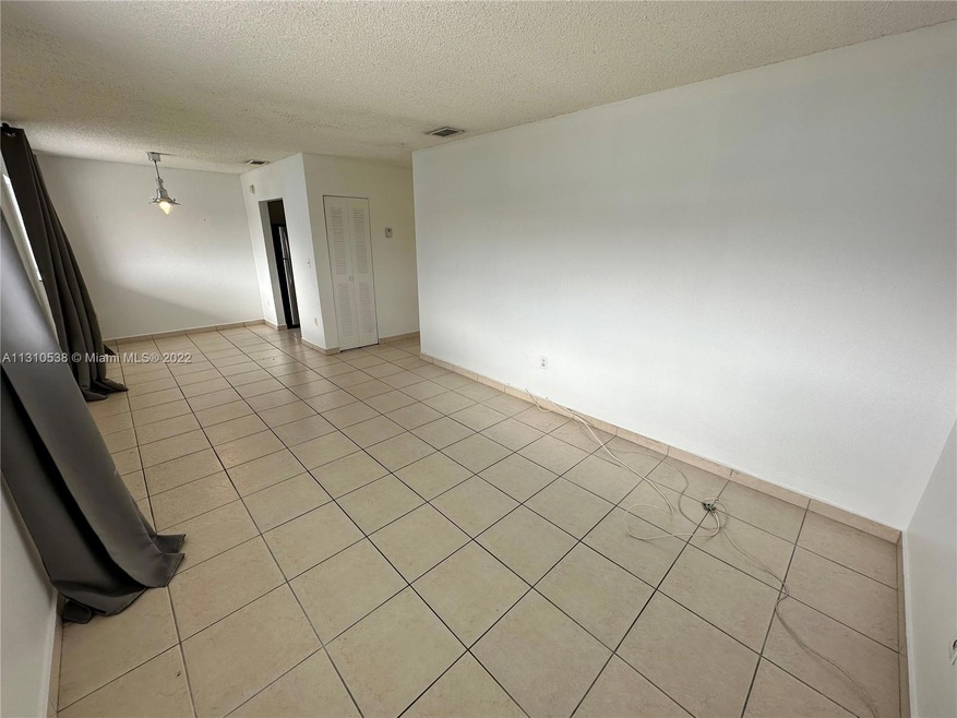 5744 W 26th Ave unit 5744, Hialeah, FL 33016 - photo 1