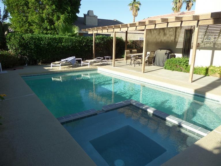 34455 Suncrest Dr, Cathedral City, CA 92234 - photo 1