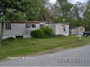 716 Doggett St, Windfall, IN 46076 - photo 1