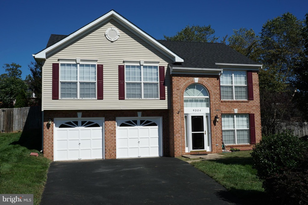 9304 Elise Ct, Manassas Park, VA 20111 - photo 1