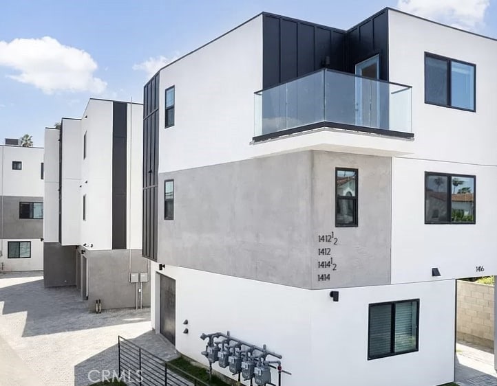 1414 S Orange Dr, Los Angeles, CA 90019 - photo 1