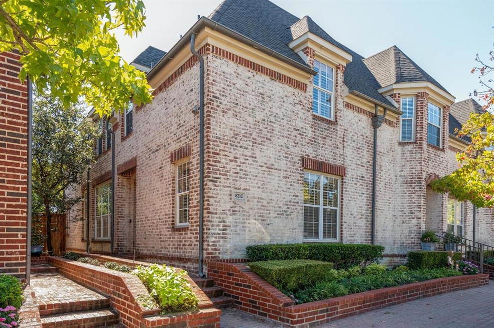 8212 Bridge St, North Richland Hills, TX 76180 - photo 1