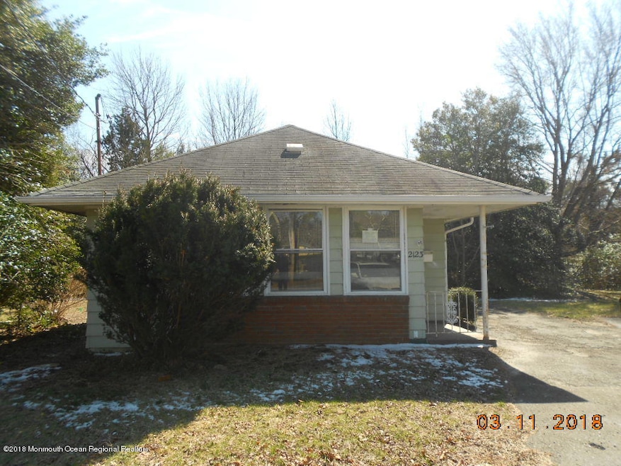 2123 Yorktowne Blvd, Toms River, NJ 08753 - photo 1