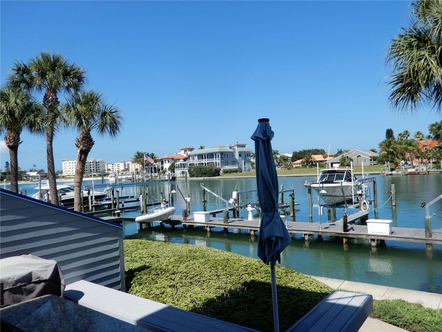 910 Pinellas Bayway S unit 103, Saint Petersburg, FL 33715 - photo 1