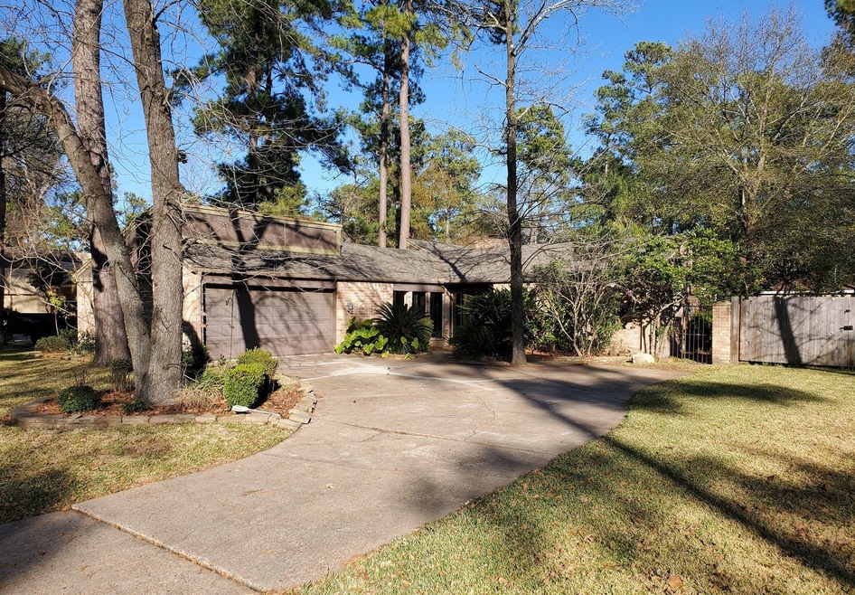 15602 Canterbury Forest Dr, Tomball, TX 77377 - photo 1