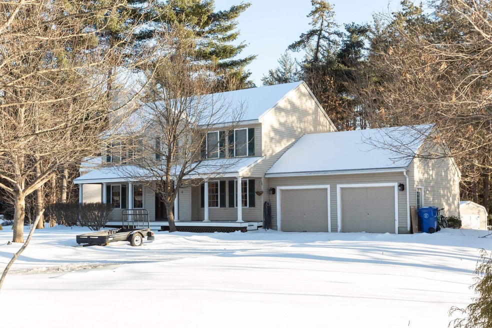 3 Acorn Dr, Londonderry, NH 03053 - photo 1