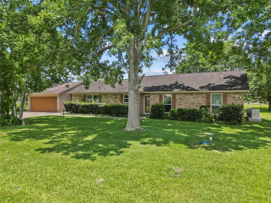 17103 Cowan Rd, Alvin, TX 77511 - photo 1