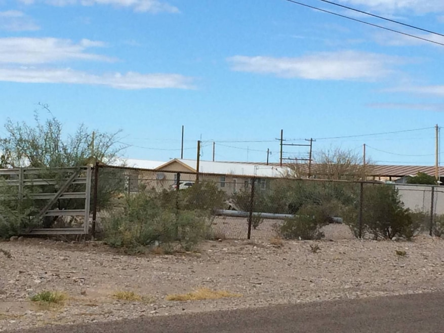 4 lots On Santa Barbara Ave unit 13-16, Presidio, TX 79845 - photo 1