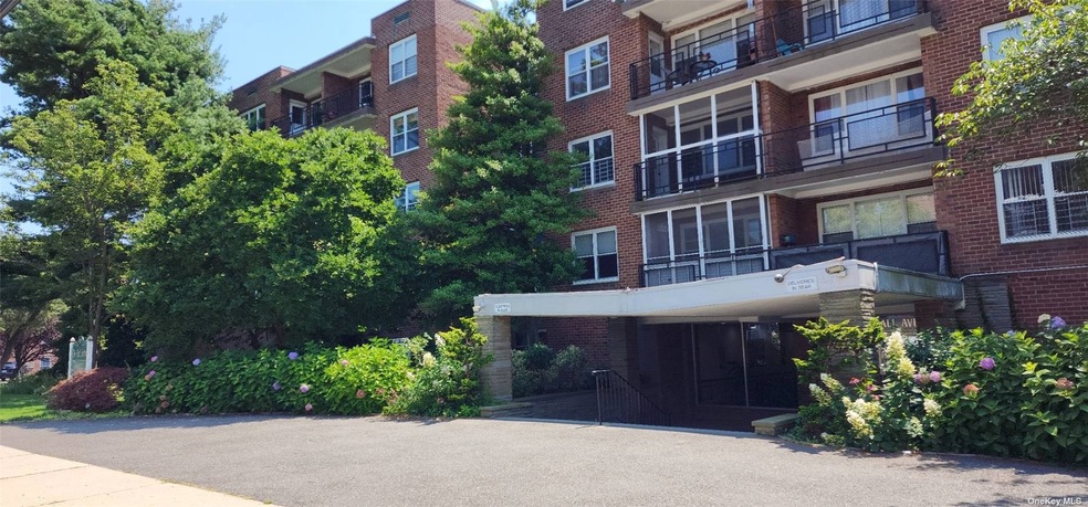 99 Randall Ave unit 3H, Freeport, NY 11520 - photo 1