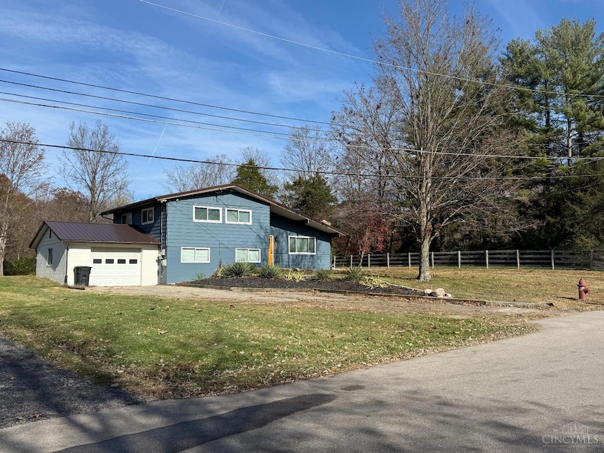 684 Jannie Ln, Loveland, OH 45140 - photo 1