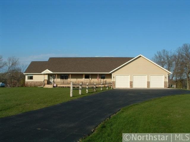 44202 Heinen Ct, Sauk Centre, MN 56378 - photo 1