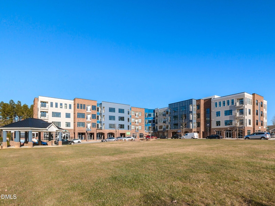 2425 Gathering Square Ct, Fuquay-Varina, NC 27526 - photo 1