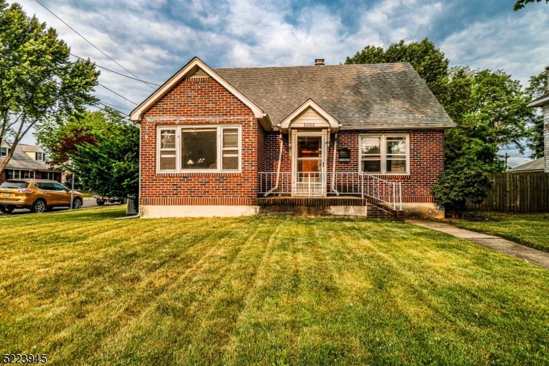 2303 Plainfield Ave, South Plainfield, NJ 07080 - photo 1