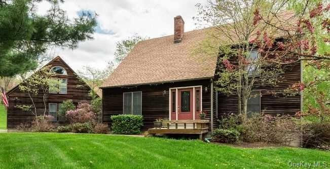 6 Susan Dr, Poughquag, NY 12570 - photo 1