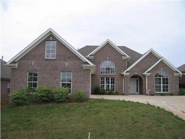 Brand New, Full Brick and Vinyl for low maintenanc