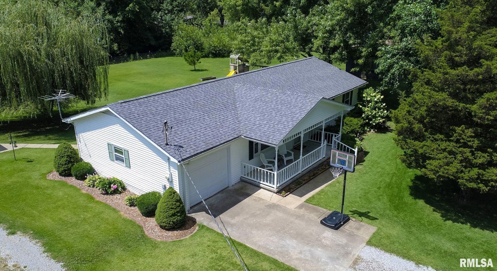 60 Gibbons Rd, Harrisburg, IL 62946 - photo 1