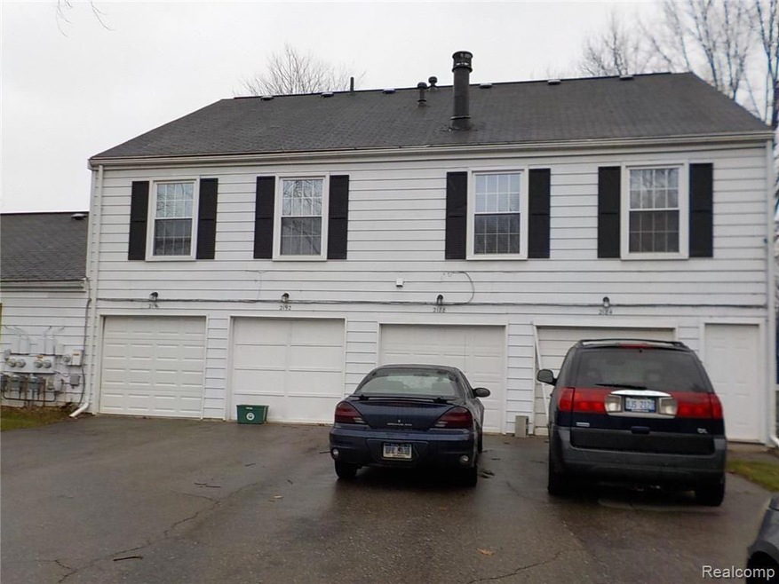 2184 Painted Post Dr unit 20, Flushing, MI 48433 - photo 1