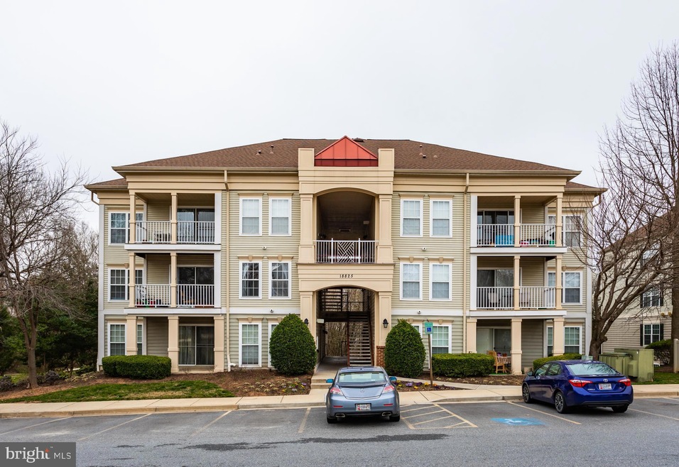 18825 Sparkling Water Dr unit B, Germantown, MD 20874 - photo 1